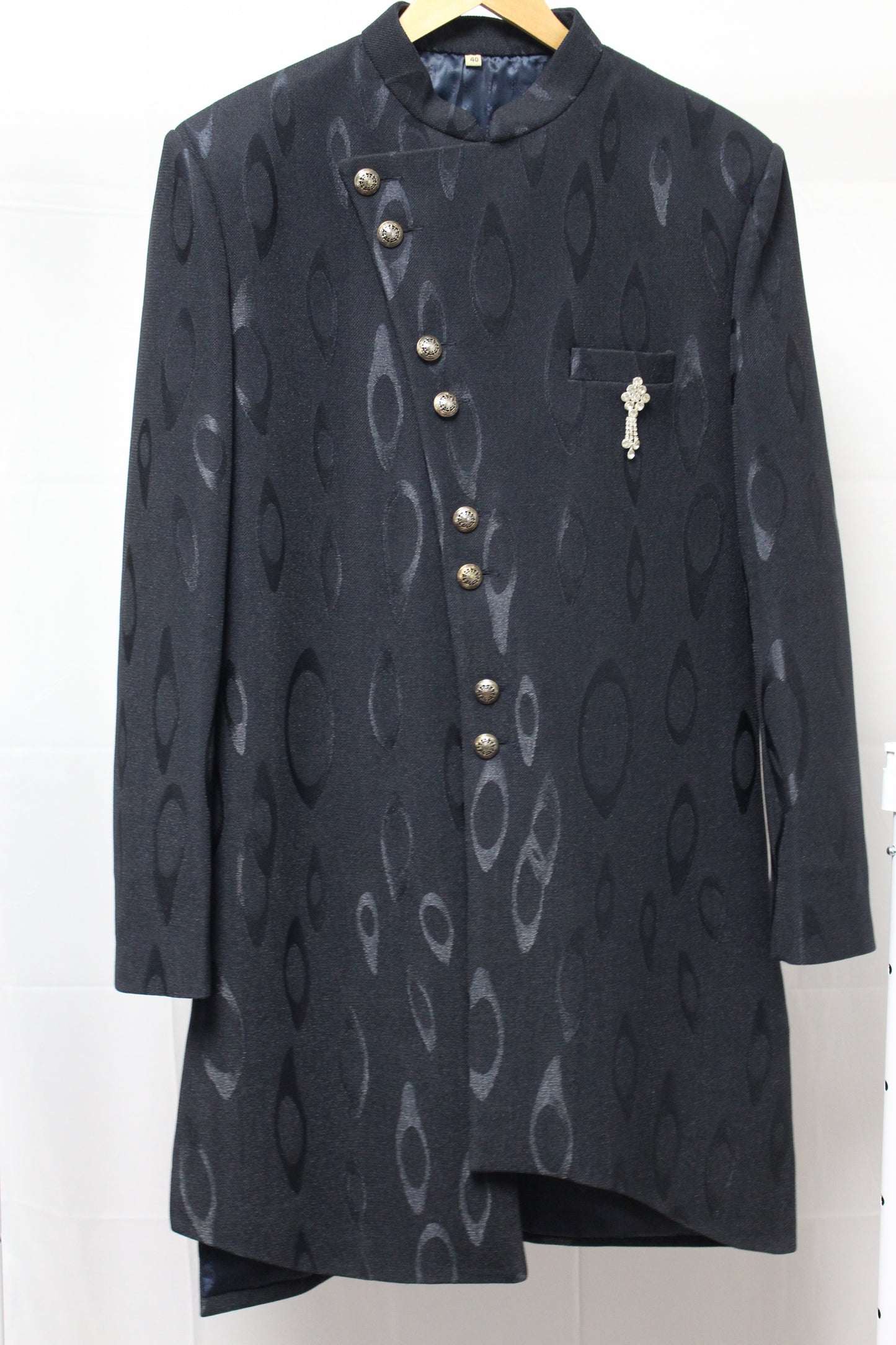 Black Toned Contemporary King Style Suit (2 Piece)