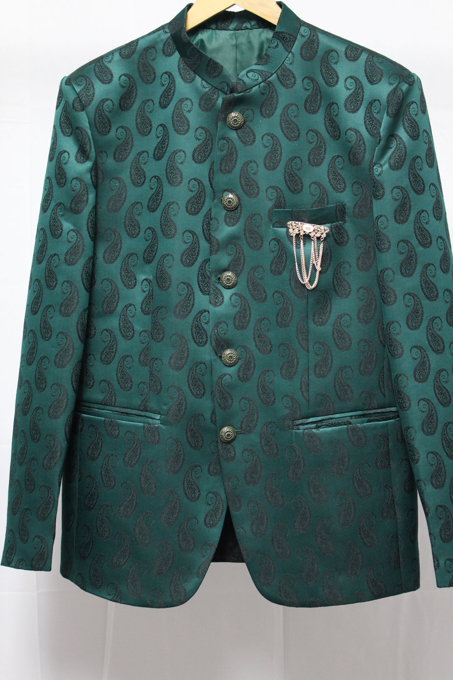 Smashing 2-Piece Suit Set with Thread Work in Deep Emerald