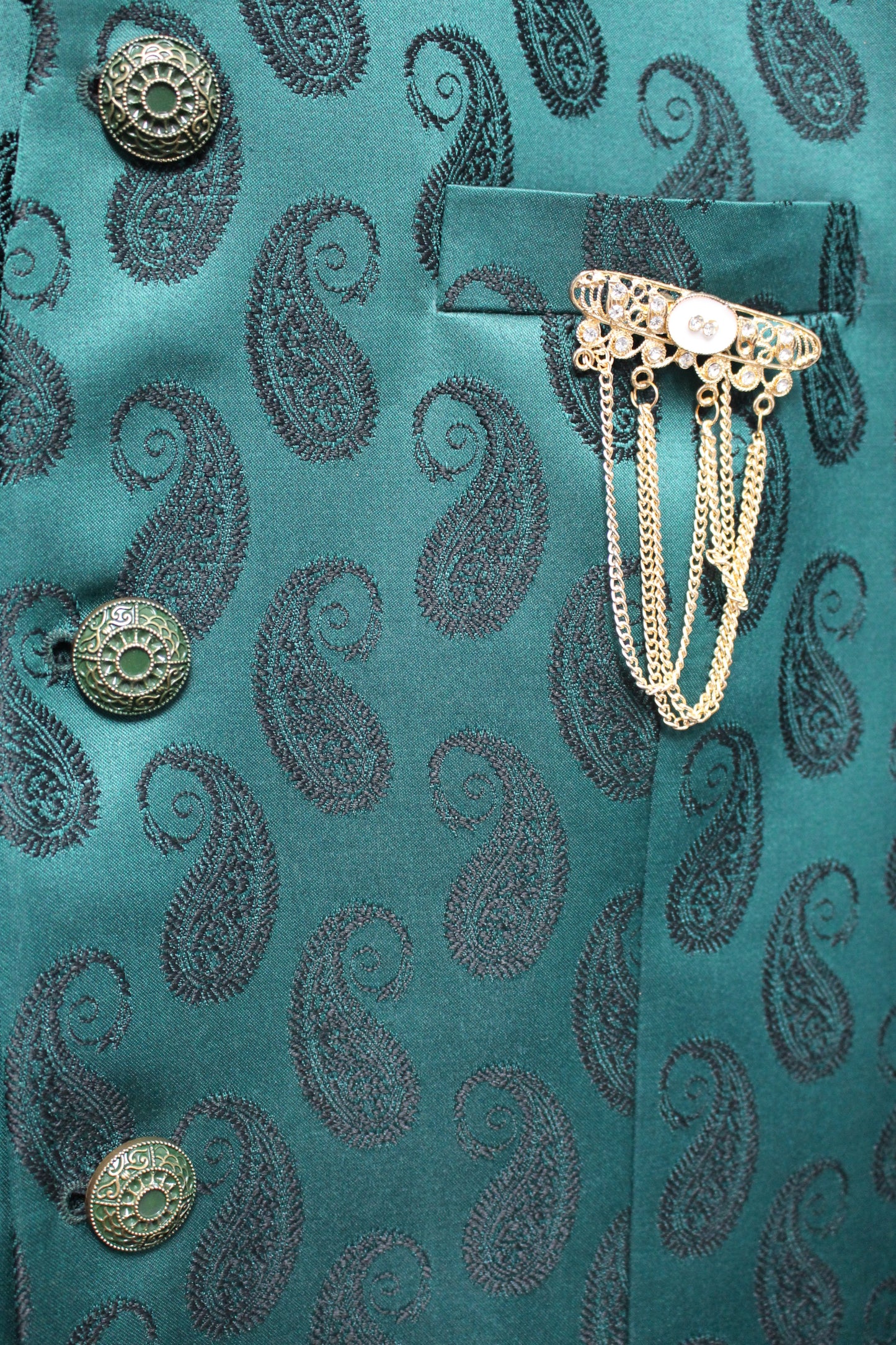 Smashing 2-Piece Suit Set with Thread Work in Deep Emerald