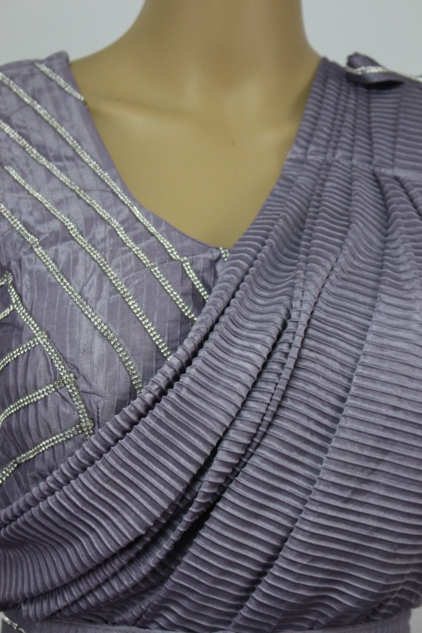 Simple Crush Fabric Ready to Wear Sarees with Belt (Multiple Colors)