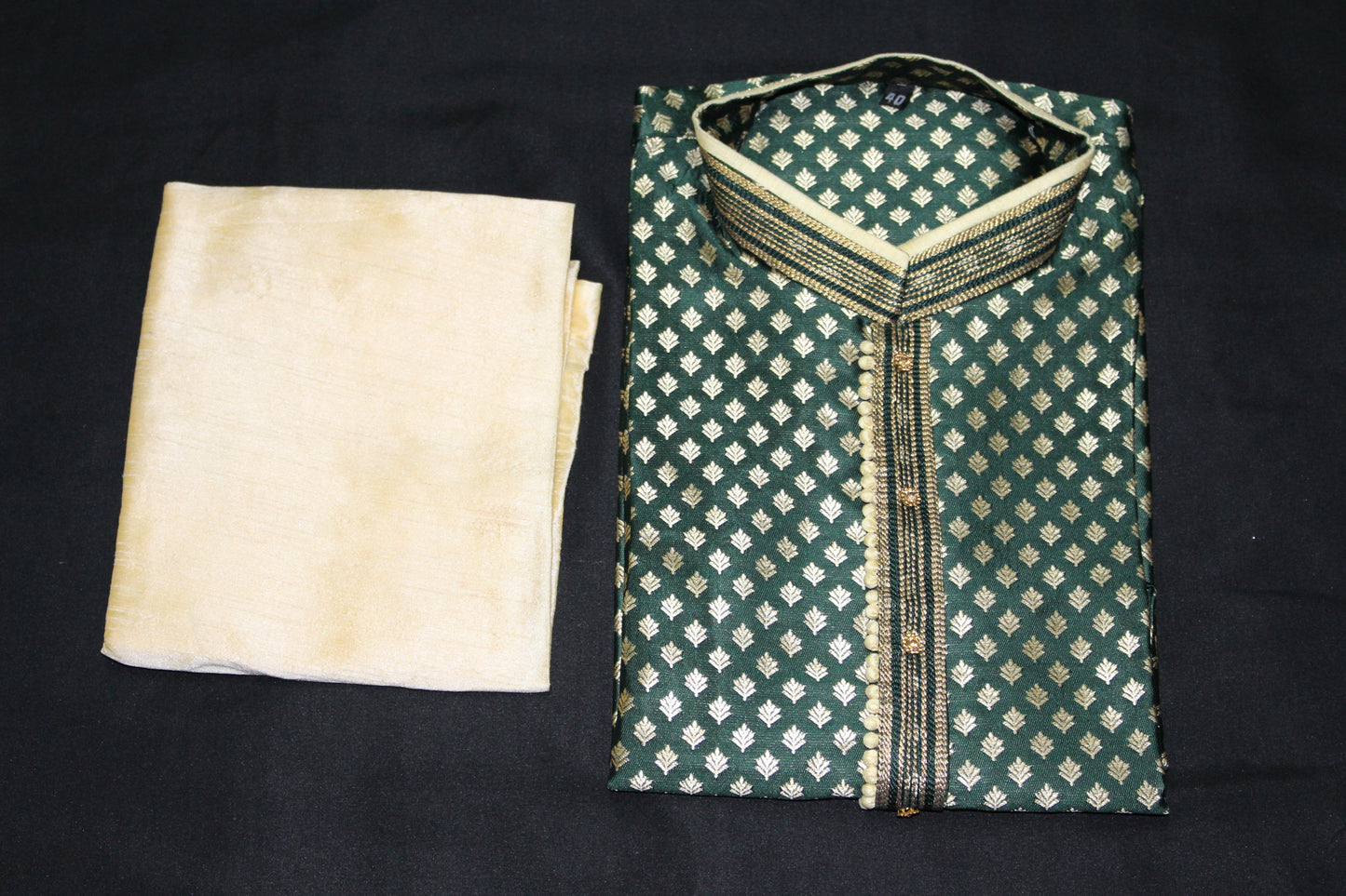 Banarasi Patterned kurta Pyjama Set in Green